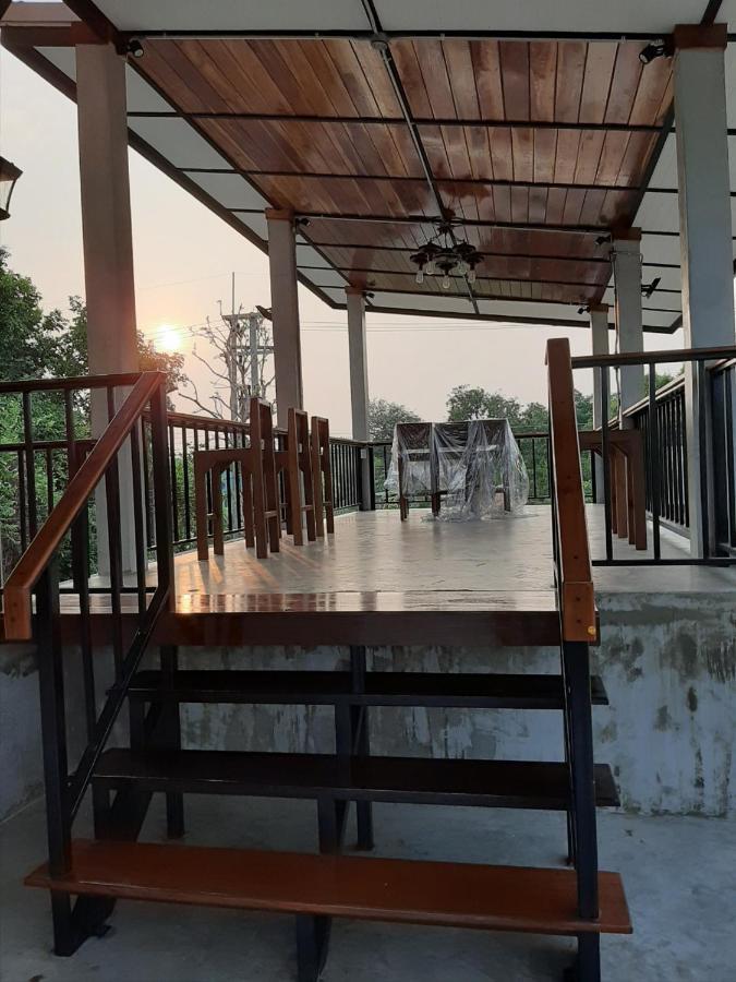 Baan Rabiangdao Uthaithani Uthai Thani Exterior foto