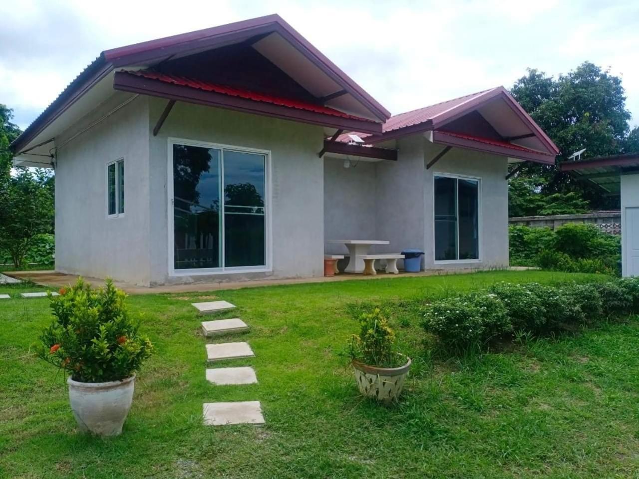 Baan Rabiangdao Uthaithani Uthai Thani Exterior foto