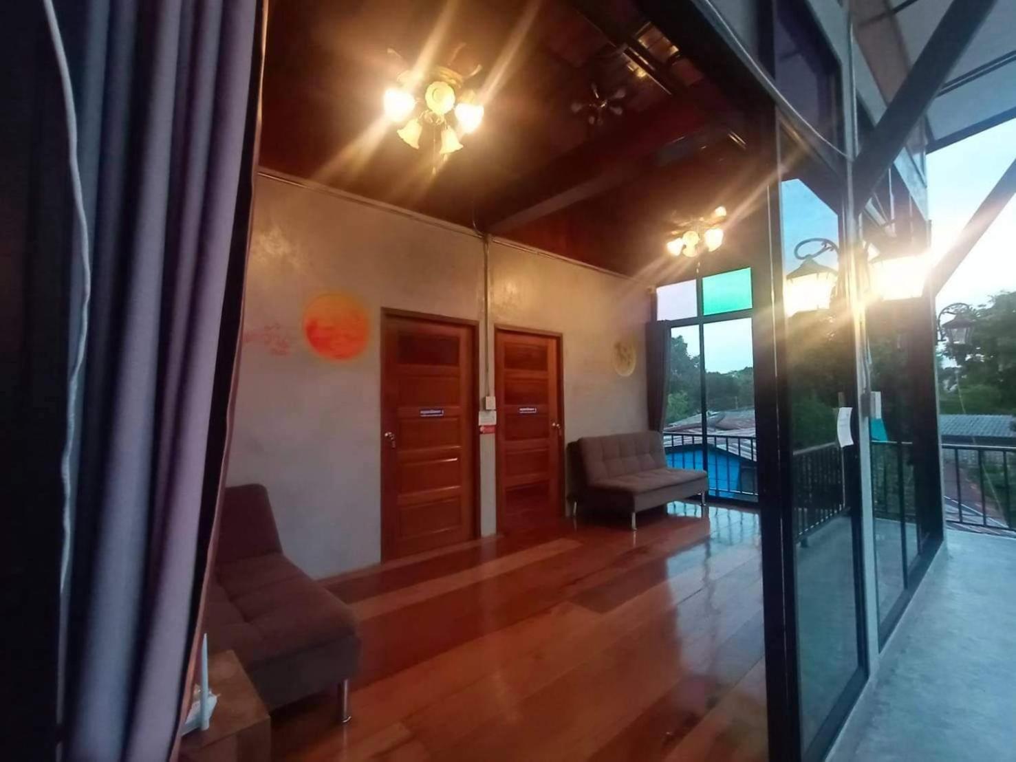 Baan Rabiangdao Uthaithani Uthai Thani Exterior foto